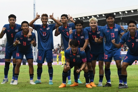 CĐV Thái bất ngờ gọi tên Việt Nam sau trận thắng Malaysia