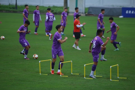 Chưa thi đấu SEA Games 31, U23 Việt Nam đã sánh ngang các đàn anh