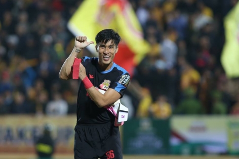 Chia tay CLB đại gia, cầu thủ già nhất V-League chưa giải nghệ