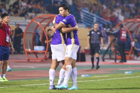Vừa vô địch V-League, Văn Hậu lập tức buông 'lời phũ' với HAGL