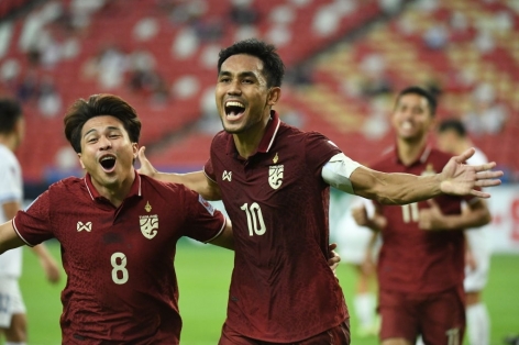 Tiền đạo ĐT Thái Lan đi vào lịch sử AFF Cup theo cách 'đặc biệt'