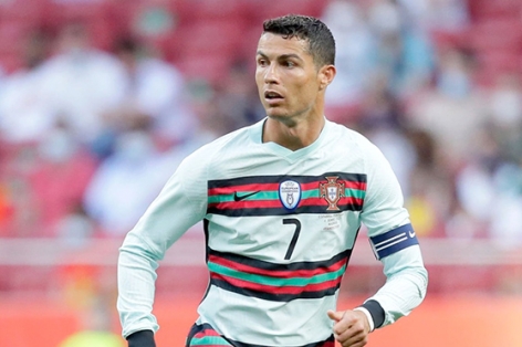 Lập hàng loạt kỷ lục, Ronaldo vẫn thua huyền thoại châu Á