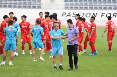 ĐT Việt Nam chào đón 'người hùng' trước khi dự AFF Cup 2021