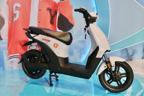 Yadea Vekoo - Xe máy điện giá rẻ cho học sinh với loạt tính năng thông minh