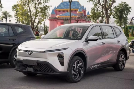 Mục sở thị xe điện VinFast Limo Green vừa 'tham chiến' cuộc đua MPV đa dụng tại Việt Nam