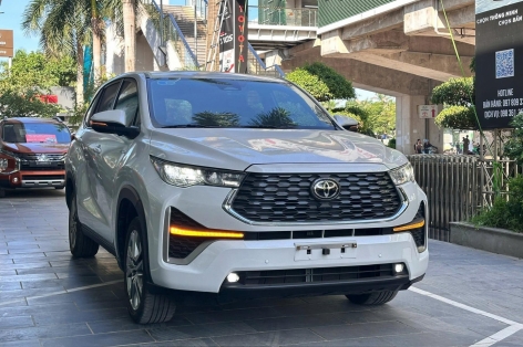 TOP xe hybrid bán chạy tháng 10/2025: Toyota Innova Cross trở lại ngôi đầu, Honda CR-V 'trượt dài'