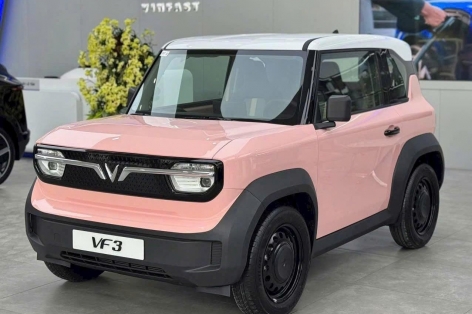 VinFast VF 3 âm thầm nâng cấp: Vô-lăng mới, bổ sung kết nối Apple CarPlay/Android Auto, giá tăng nhẹ