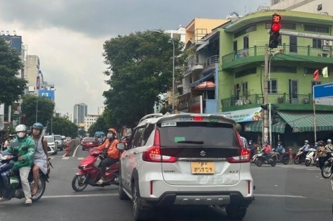 Bịt biển số, bẻ cong ký tự để tránh phạt nguội: Hành vi 'khôn lỏi' khiến tài xế trả giá đắt