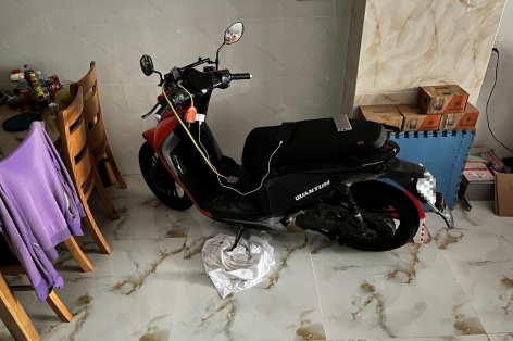 Tính năng 'ẩn' của chiếc xe máy điện này giúp 1 gia đình vượt qua 4 ngày mất điện tại Nha Trang