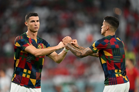 Liên tục bị hất hủi, đàn em Ronaldo sắp được ông lớn Tây Ban Nha cứu vớt