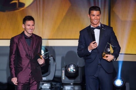 Ronaldo: 'Tôi quý mến Messi, nhiều lần phiên dịch hộ cậu ấy'