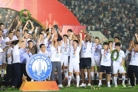 CLB Thép Xanh Nam Định xuất sắc nhất V-League 2024/25