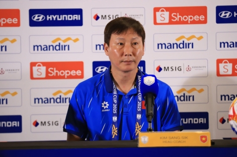 HLV Kim Sang Sik chia sẻ lợi thế của U23 Việt Nam trước U23 Indonesia