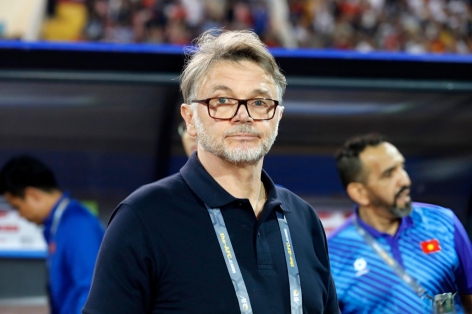 HLV Troussier tái xuất sau hơn 1 năm rời Việt Nam?