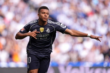 Trực tiếp Real Sociedad 0-2 Real Madrid: Hiệp hai trở lại