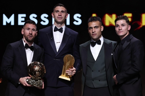 Messi chỉ thẳng người xứng đáng giành Quả bóng Vàng
