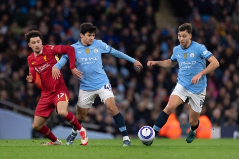 Lịch thi đấu bóng đá hôm nay 9/11: Man City vs Liverpool đá mấy giờ?