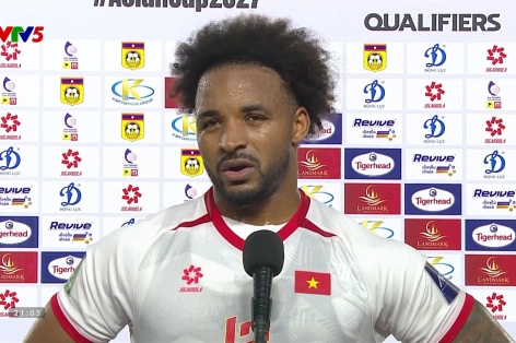 Xuân Son 'bắn tiếng Việt' như gió, hứa đánh bại Malaysia