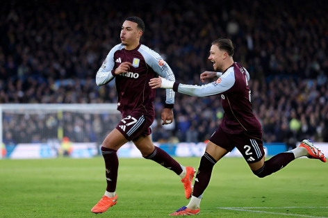 Đánh bại Leeds, Aston Villa vào top 4 Ngoại hạng Anh