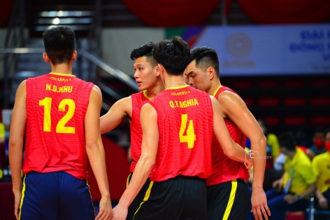 Thua đáng tiếc trước ĐKVĐ, tuyển bóng chuyền nam Việt Nam phải chờ đợi vào lượt cuối