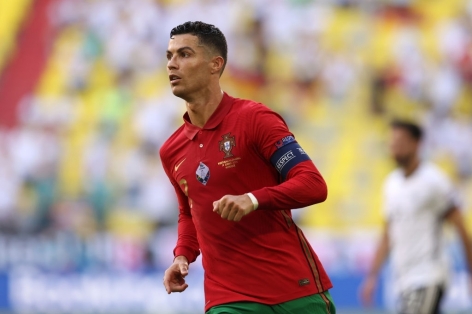 Ronaldo thiết lập kỷ lục độc nhất trong lịch sử các kỳ EURO