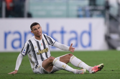 Ronaldo gửi thông điệp khiến đồng đội Juventus dè chừng