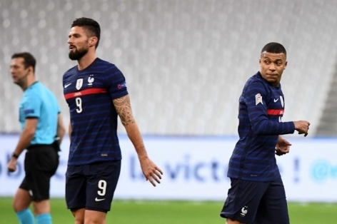 Tuyển Pháp lục đục: Giroud và Mbappe trở mặt với nhau