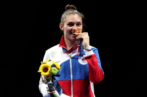 BTC Olympic 2021 khuyên VĐV không cắn 'sản phẩm tái chế'