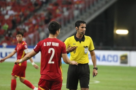 NÓNG: Trọng tài bắt trận Việt Nam vs Thái Lan đã phải nhận 'hậu quả' từ BTC AFF Cup 2021?