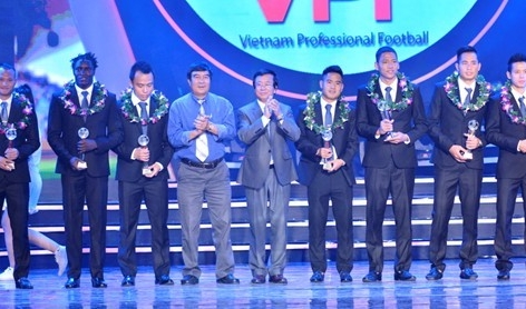 Đội hình tiêu biểu mùa giải 2014: Không có Công Vinh