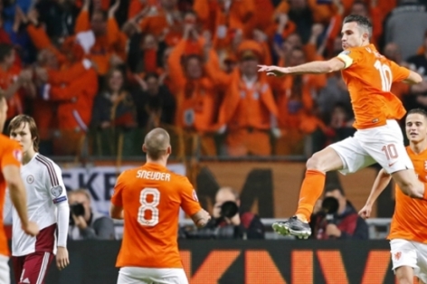 Video clip bàn thắng: Hà Lan 6-0 Latvia - Đánh tennis ở Amsterdam