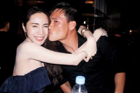 Cầu thủ Việt Nam làm gì trong hai ngày nghỉ cuối tuần?
