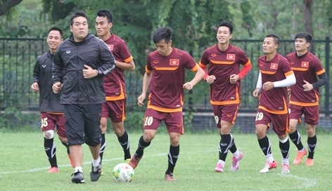 Chiều nay, ĐT Việt Nam lên đường chuẩn bị cho trận bán kết AFF Cup