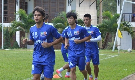 'Tiểu Kaka' từng đá cặp với Công Phượng khó trụ lại V-League