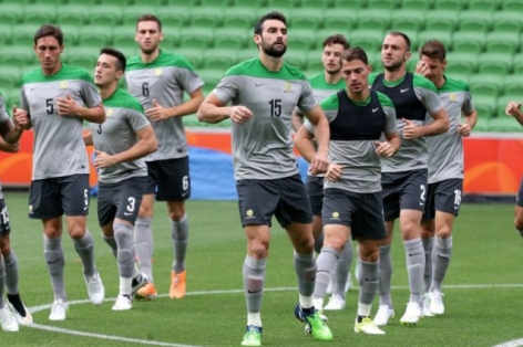 Đội trưởng ĐT Australia tự tin thắng trận mở màn Asian Cup 2015