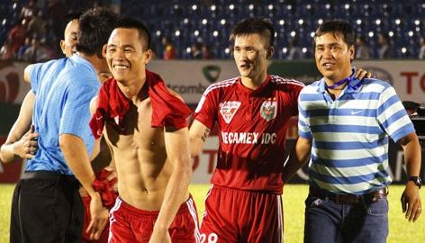 Thầy trò HLV Nguyễn Thanh Sơn xin lên tuyển muộn
