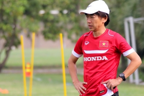 HLV Miura không đi cùng U23 Việt Nam sang Singapore