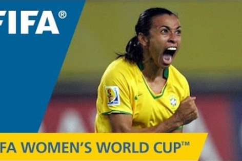 VIDEO: Pha solo ghi bàn đẳng cấp của Ronaldinho nữ