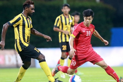Video SEA Games 28: Công Phượng nhân đôi cách biệt cho U23 Việt Nam