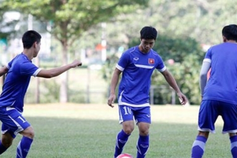 Video SEA Games 28: Buổi tập chiều 3/6 của các cầu thủ U23 Việt Nam