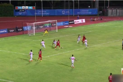 Video SEA Games 28: Pha dứt điểm trúng xà ngang của Ngọc Thắng