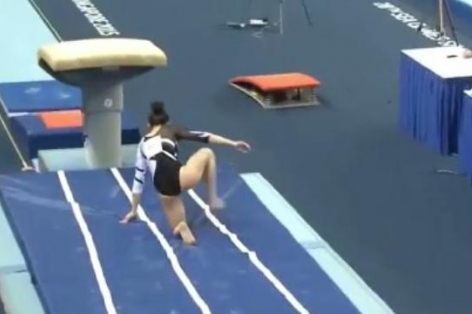Video SEA Games 28: Phan Thị Hà Thanh chấn thương, TDDC Việt Nam gặp khó