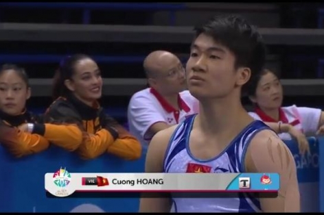 Video SEA Games 28: Hoàng Cường đoạt HCB nội dung nhảy chống nam (TDDC)