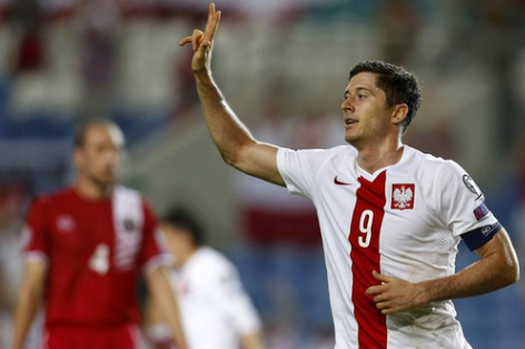 VIDEO: Lewandowski lập hattrick trong vòng 4 phút ở vòng loại Euro 2016