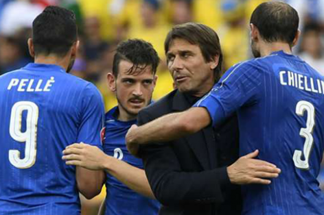 HLV Antonio Conte đi vào lịch sử tuyển Italia