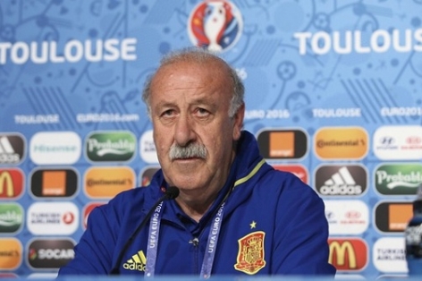 HLV Del Bosque nói gì sau thất bại trước Italia?