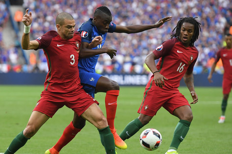 Renato Sanches phá kỷ lục của C.Ronaldo