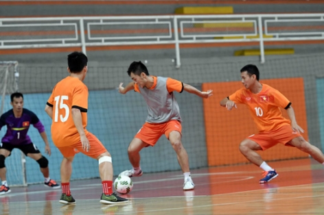 ĐT Futsal Việt Nam rèn miếng đánh tổng lực