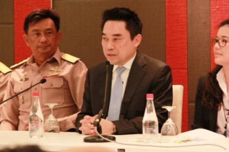 Trưởng đoàn bóng đá Thái Lan mất việc