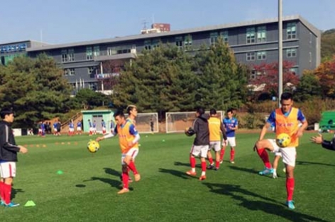 Công Vinh lập cú đúp, Việt Nam đại thắng Pocheon FC